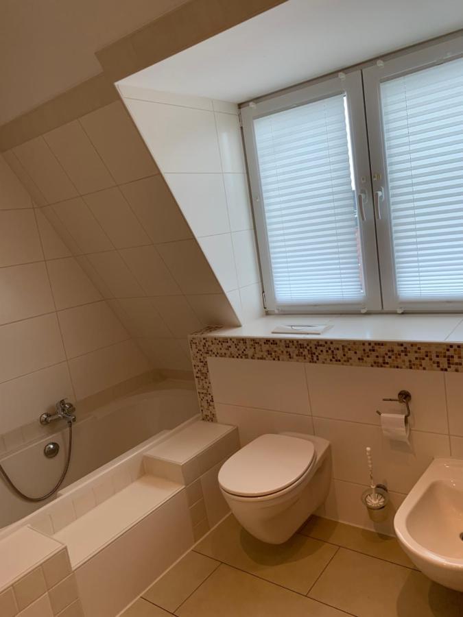 Nordsee Und City Fusslaufig - Luxeriose Fewo Mit Grossem Balkon Wilhelmshaven Exterior foto